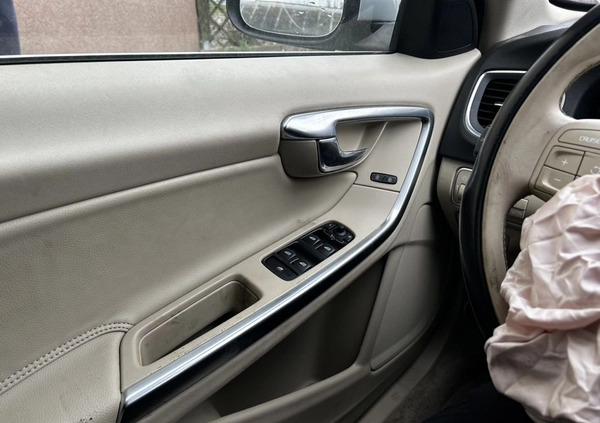 Volvo S60 cena 30900 przebieg: 168000, rok produkcji 2015 z Jarocin małe 407